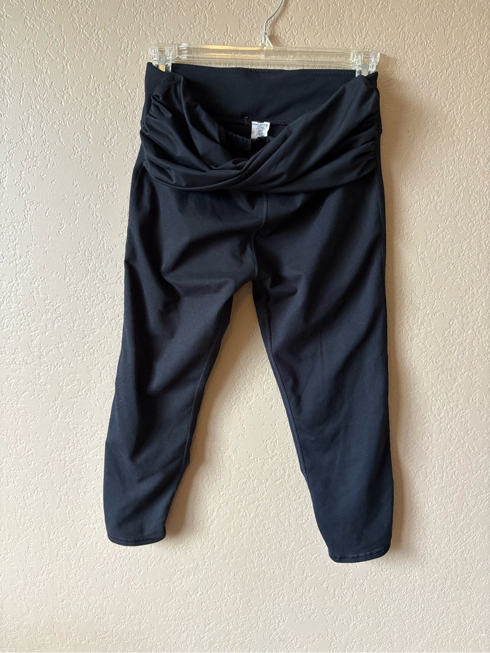 Fabletics Women's Medium Black Cropped Leggings Twist Tie Waist